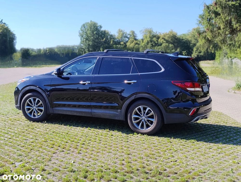 Hyundai Santa Fe - 3