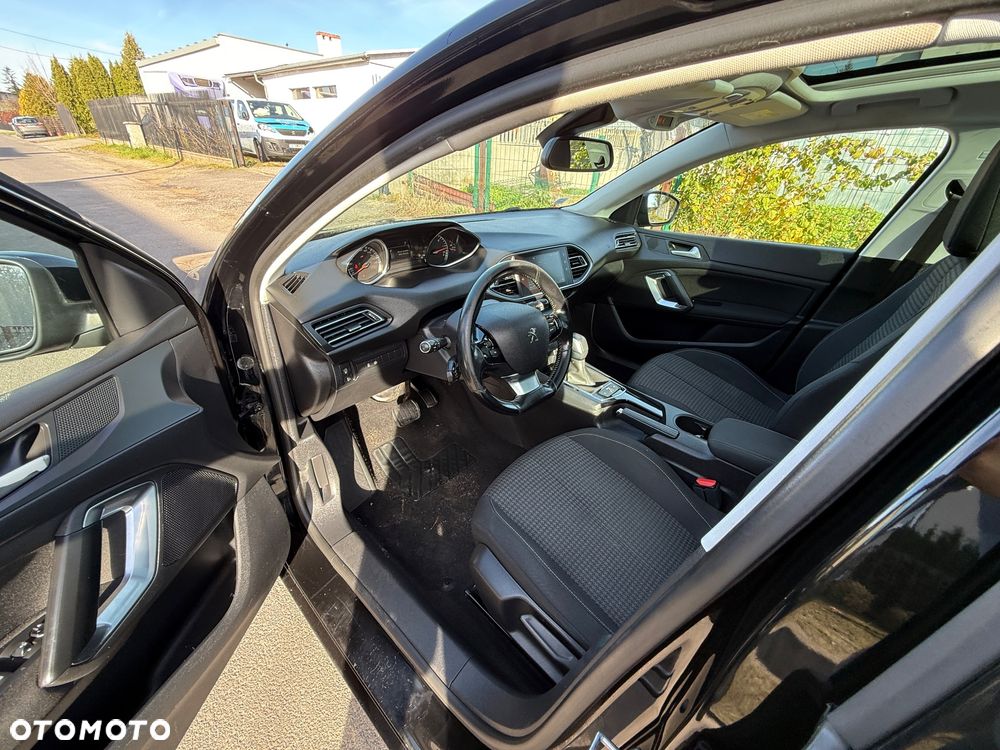 Peugeot 308 SW 1.6 BlueHDi Allure S&S EAT6 - 17