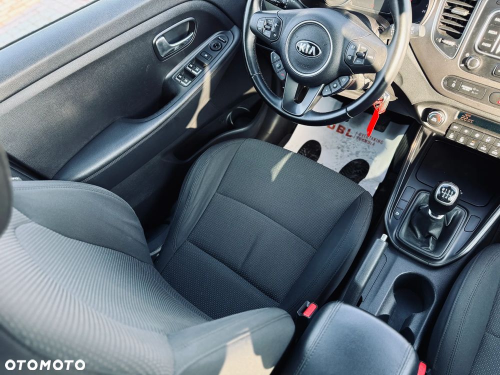 Kia Carens 1.7 CRDi L - 21