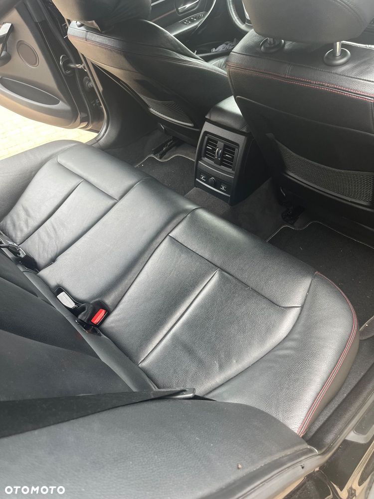 BMW Seria 3 328i xDrive - 9