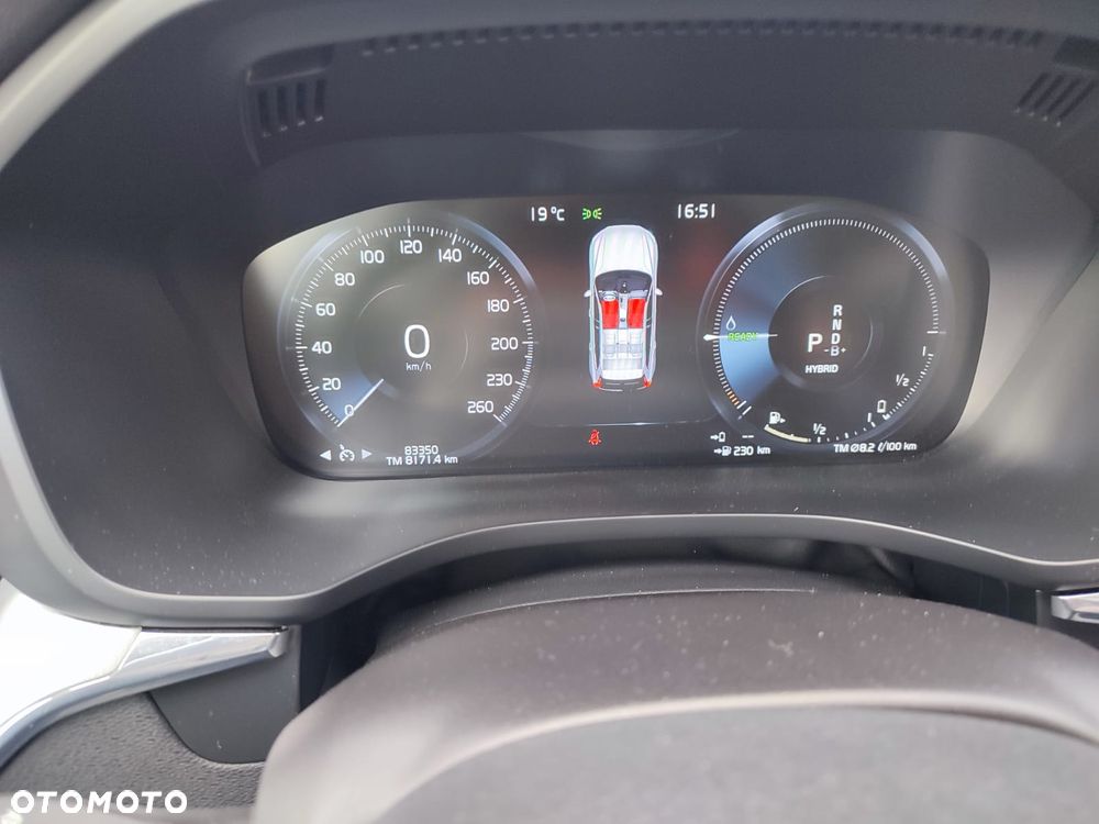 Volvo XC 60 T8 Twin Engine AWD Geartronic Momentum - 18