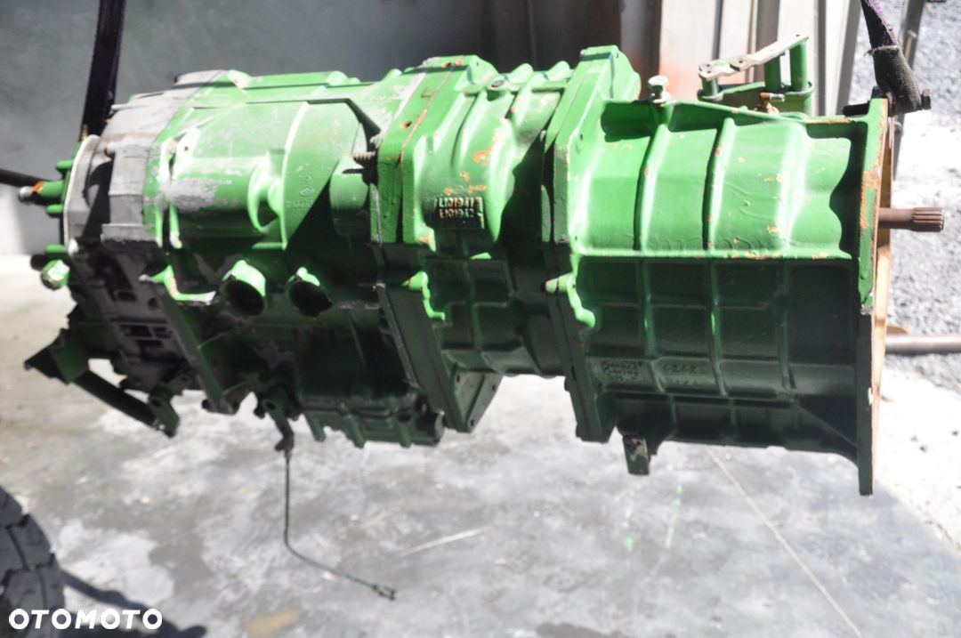 SKRZYNIA BIEGÓW JOHN DEERE NR R116768 / 033194B - 1