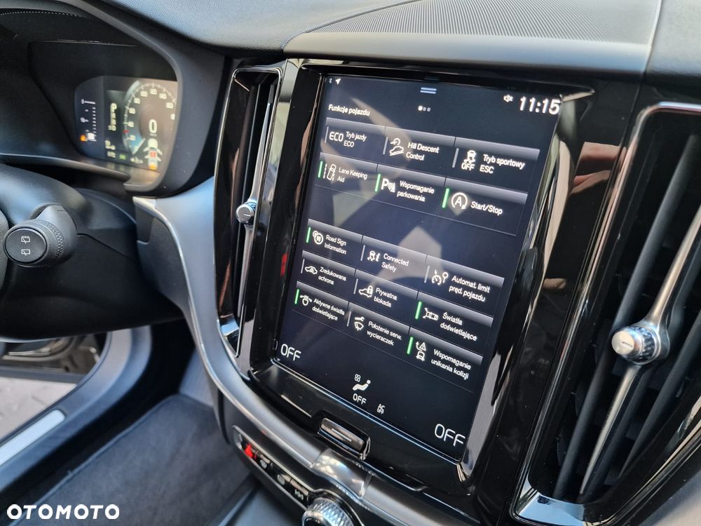 Volvo XC 60 T4 Momentum - 18