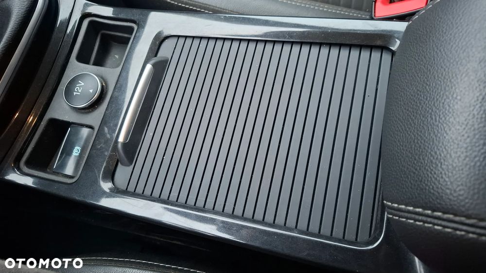 Ford Kuga 2.0 TDCi AWD Titanium - 11