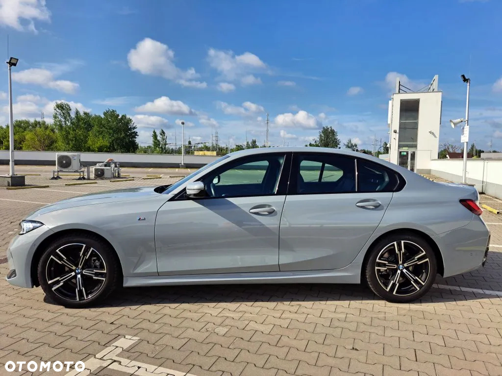BMW Seria 3 318i M Sport - 10