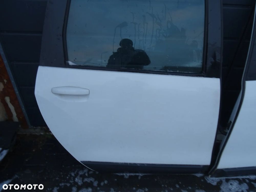 DACIA LODGY DRZWI LISTWA LEWA PRAWA PRZEDNIA LEWA PRAWA TYLNA NA SZTUKI DOLNA CZESCI ROZNE - 32