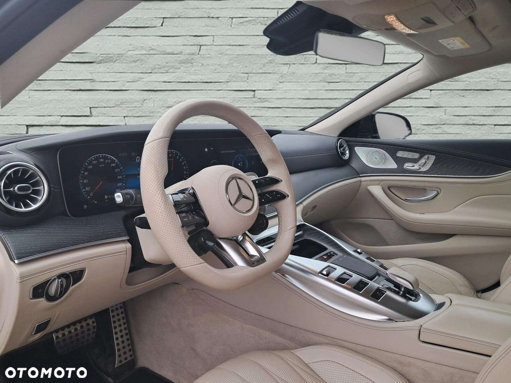 Mercedes-Benz AMG GT - 11