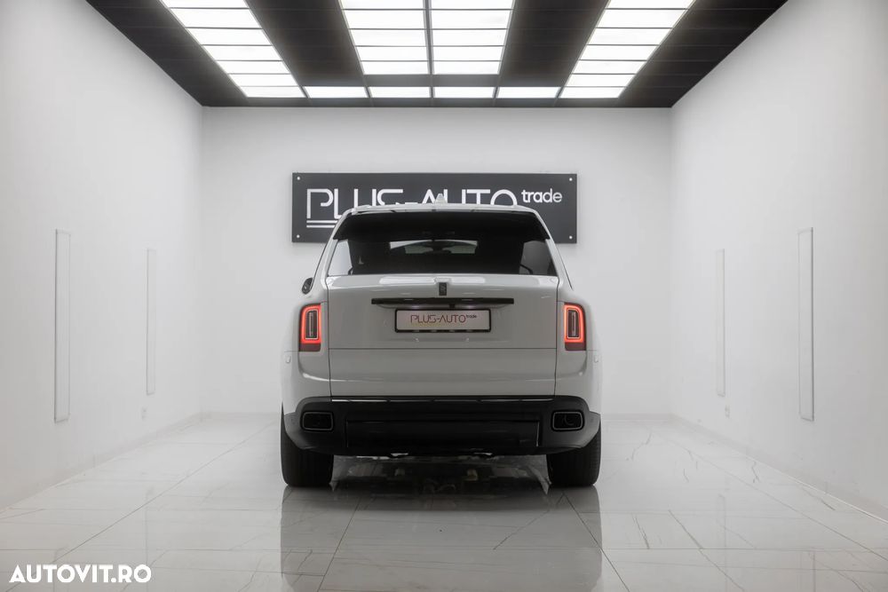 Rolls-Royce Cullinan - 11