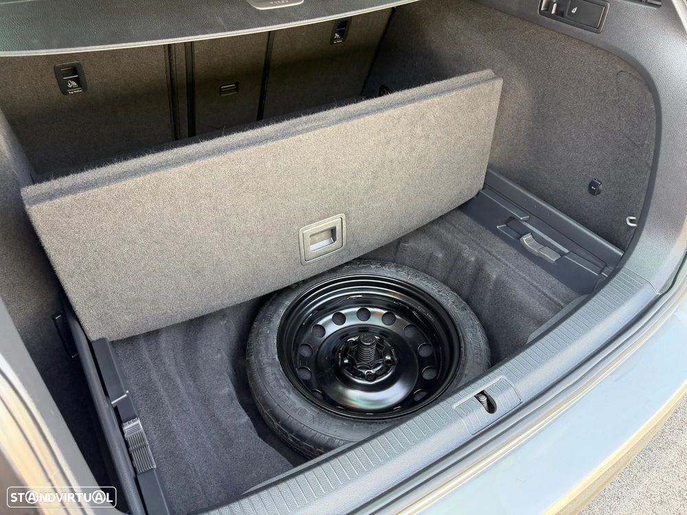 VW Golf Variant 1.6 TDi Highline - 43