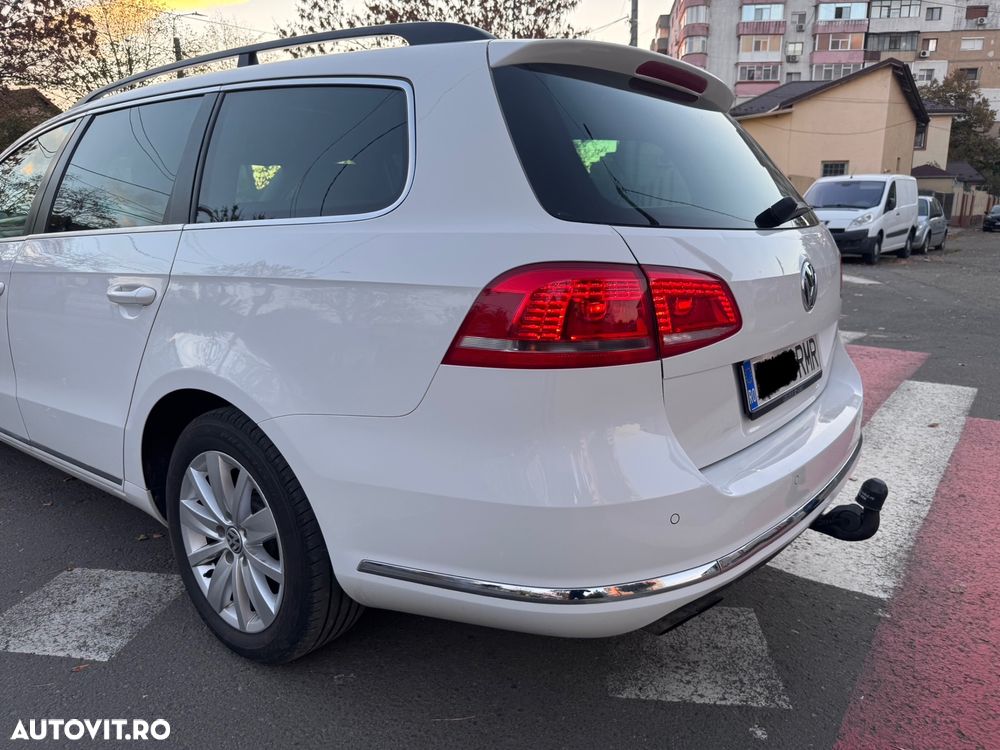 Volkswagen Passat 2.0 TDI DSG BlueMotion Technology Comfortline - 16