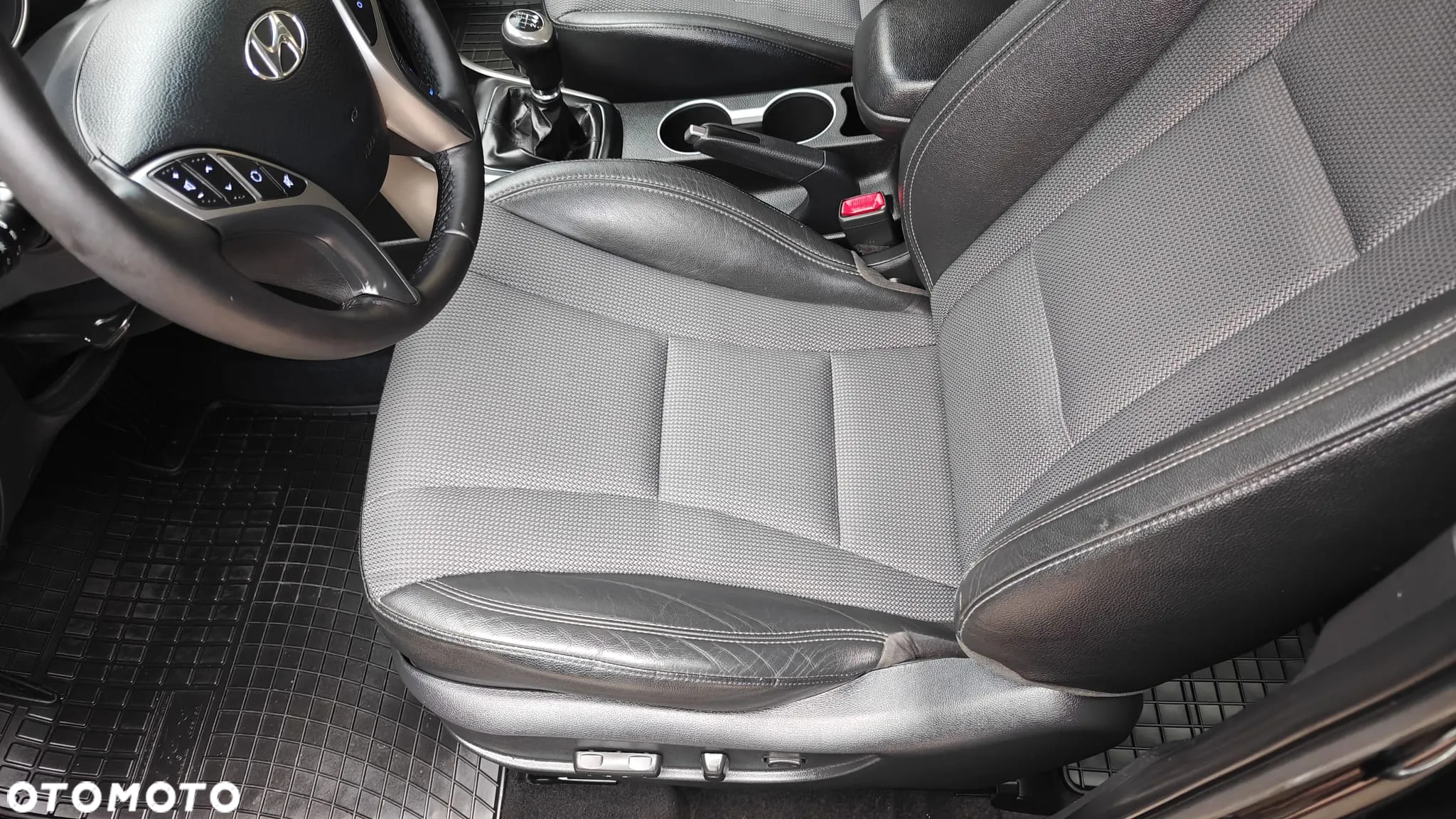 Hyundai i30 1.4 Premium - 34