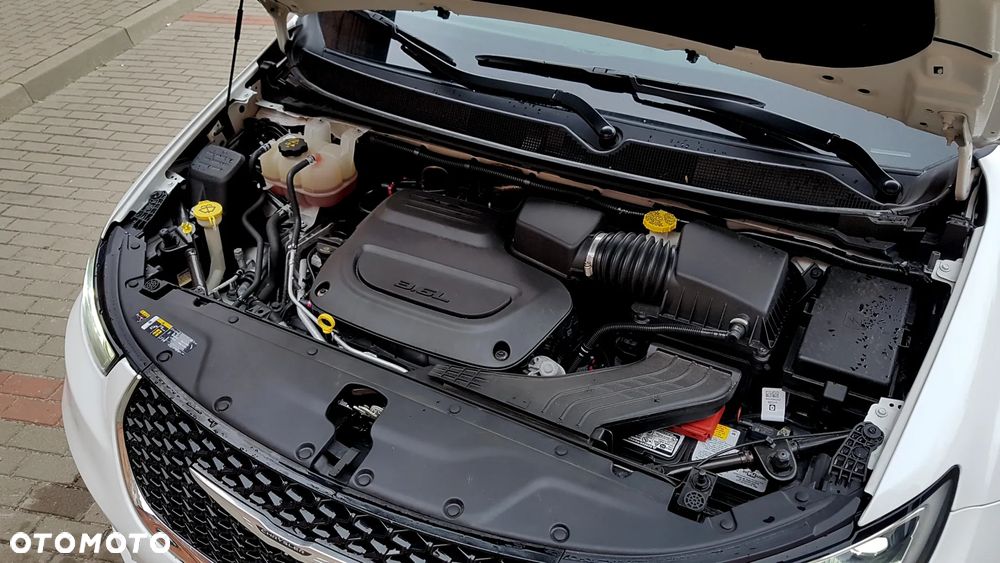 Chrysler Pacifica - 32