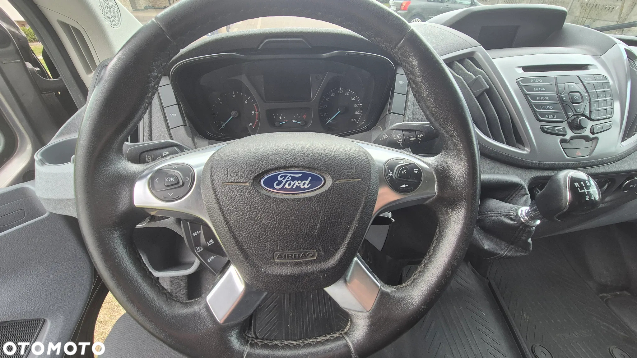 Ford Transit - 13