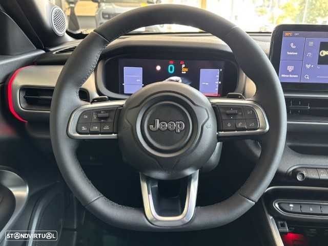 Jeep Avenger 1.2 e-Hybrid Altitude DCT - 19