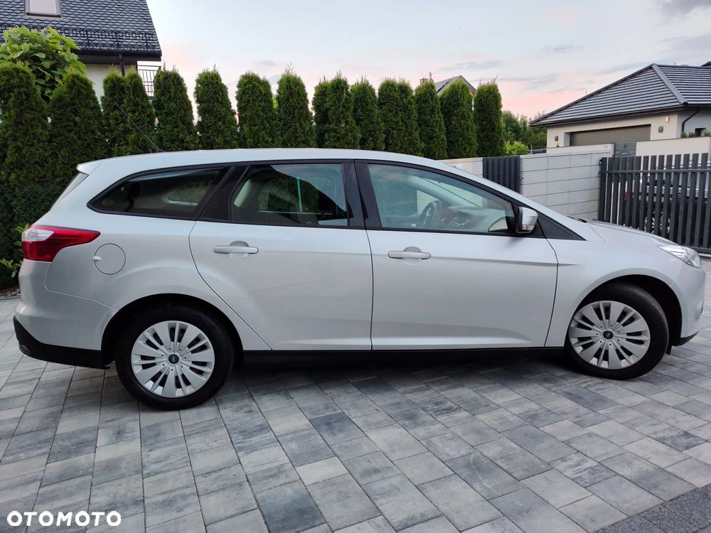 Ford Focus Turnier 1.0 EcoBoost Start-Stopp-System TREND - 5