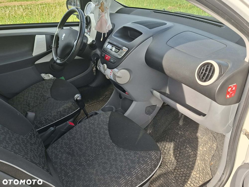 Peugeot 107 - 6