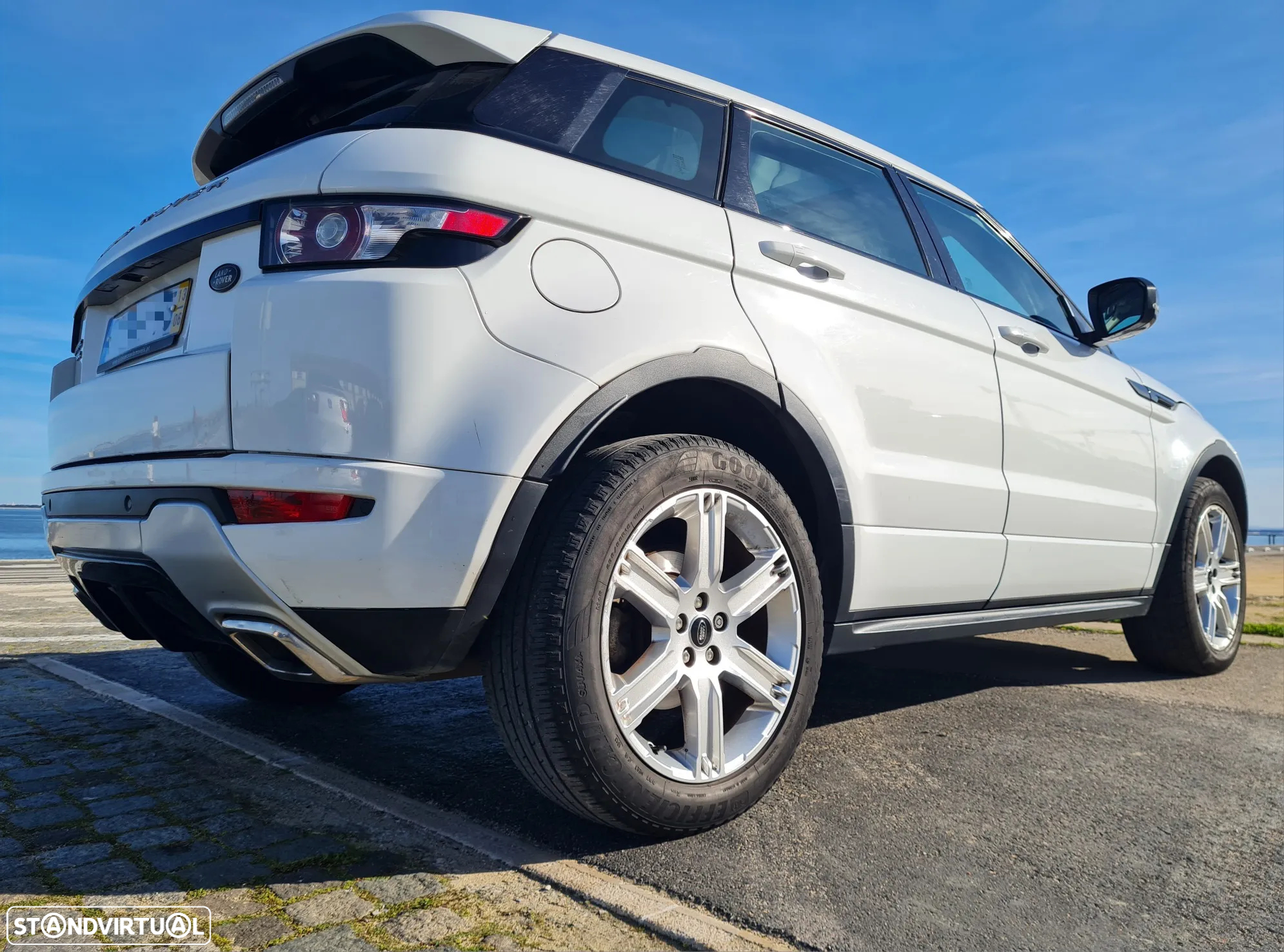 Land Rover Range Rover Evoque 2.2 eD4 Dynamic - 2