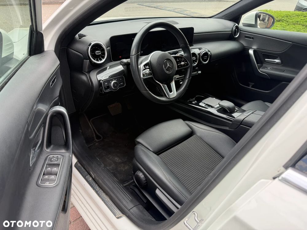 Mercedes-Benz Klasa A 200 4Matic 8G-DCT Edition 2020 - 6