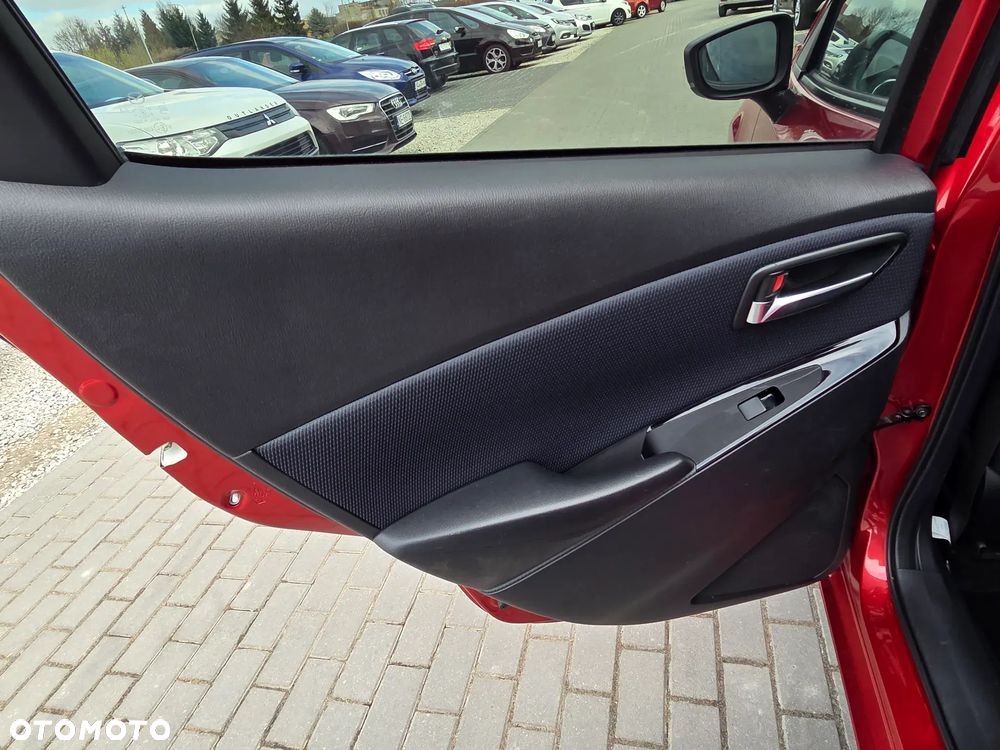 Mazda 2 SKYACTIV-G 90 Homura - 23