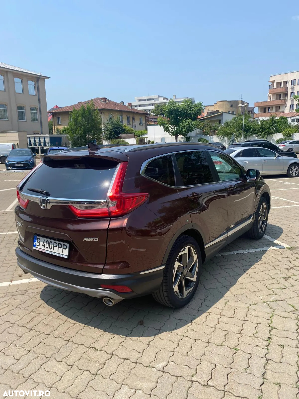 Honda CR-V 1.5 VTEC Turbo 4WD CVT Executive - 8