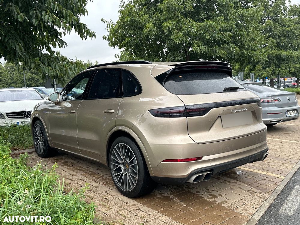 Porsche Cayenne Turbo - 14