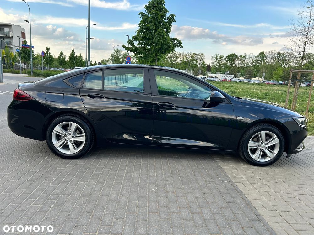 Opel Insignia 1.5 T Enjoy S&S - 8