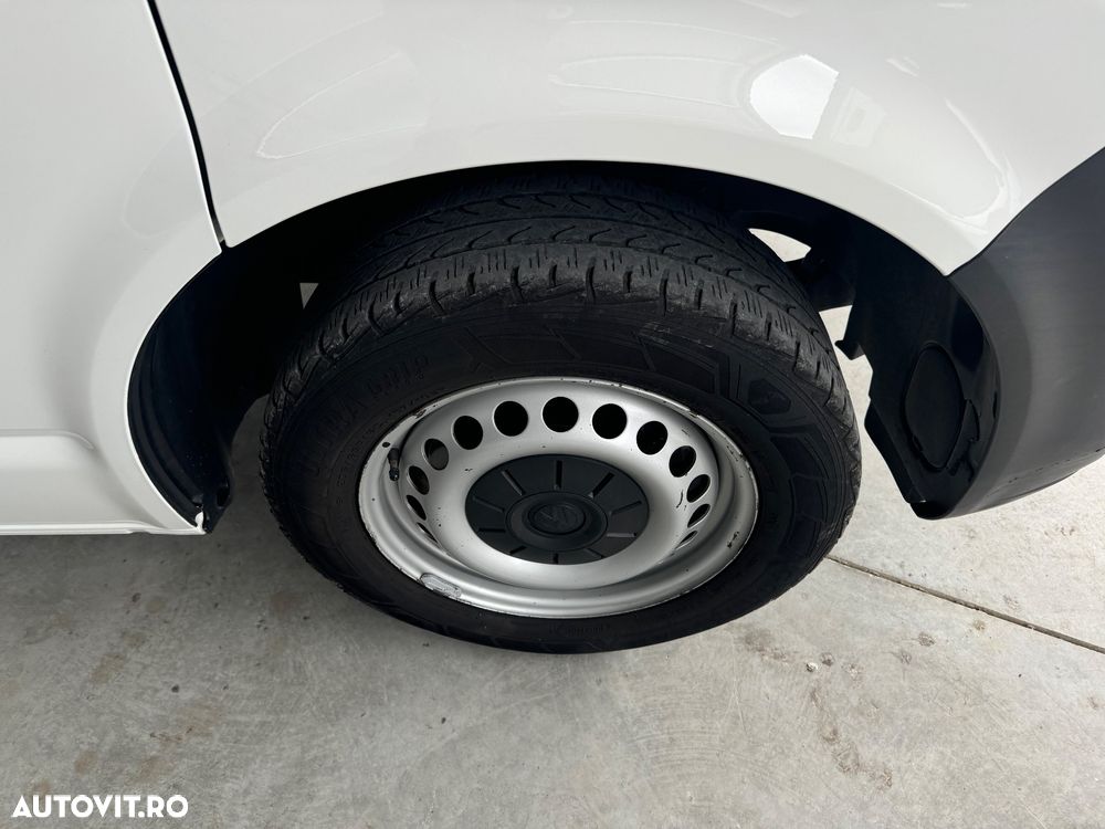 Volkswagen Transporter - 28