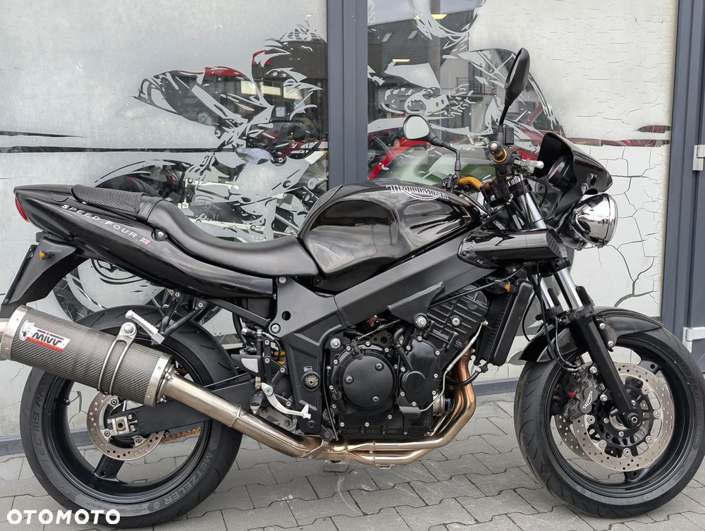 Triumph Speed Four - 10