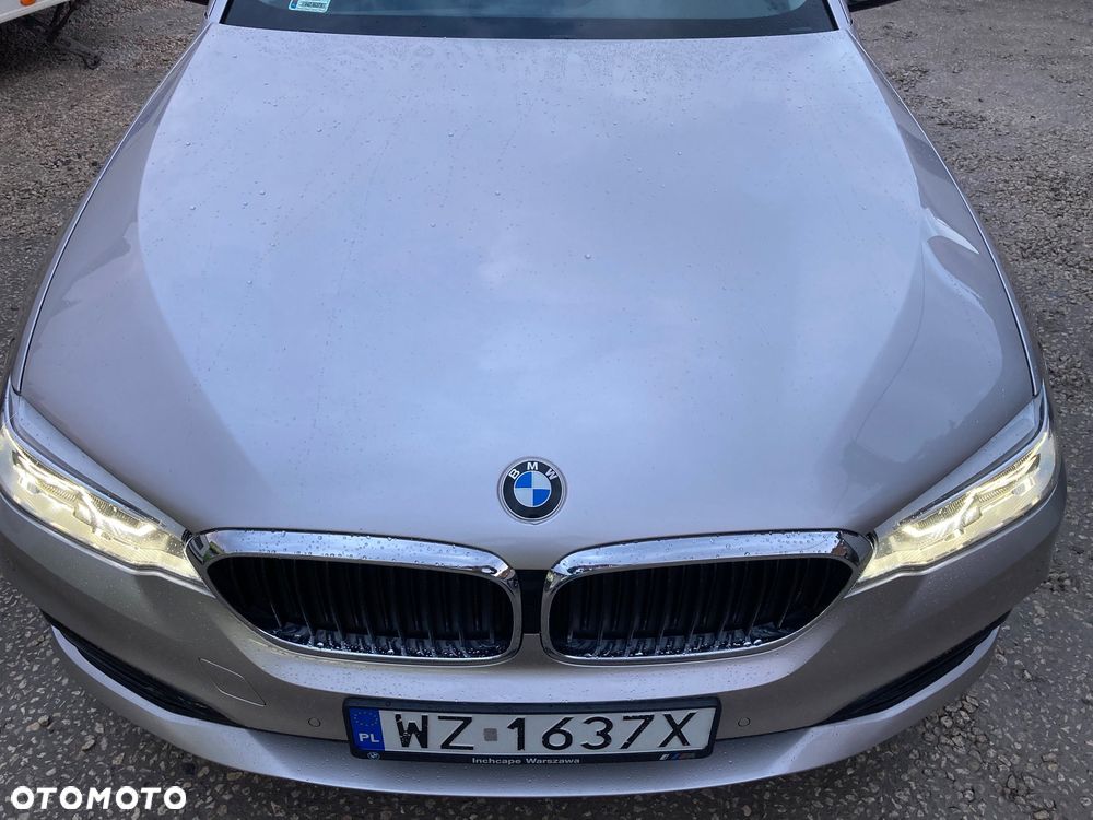 BMW Seria 5 520d Sport Line - 16