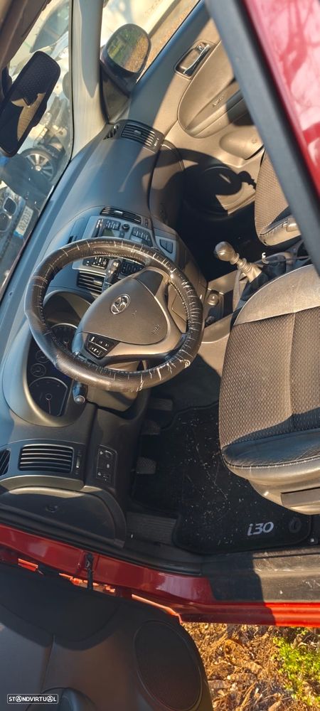 Hyundai i30 1.6 CRDI STyle CPF - 6