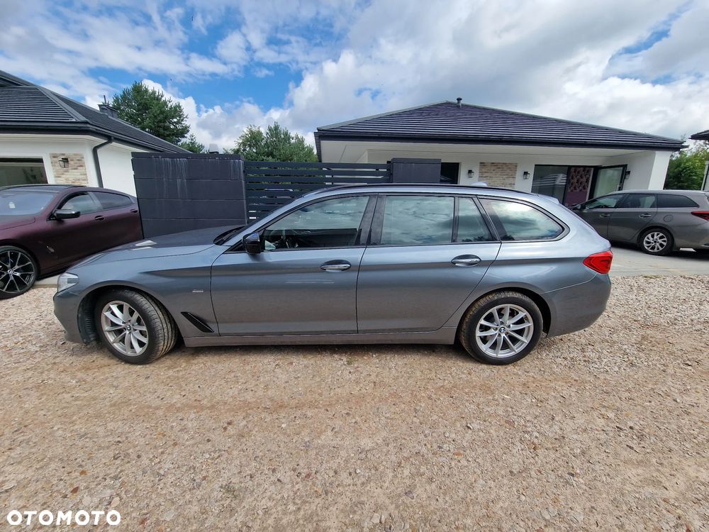 BMW Seria 5 525d Sport Line - 27