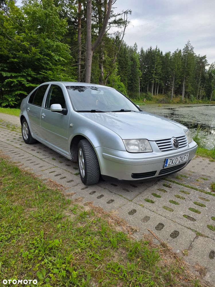 Volkswagen Bora 1.6 Comfortline - 1