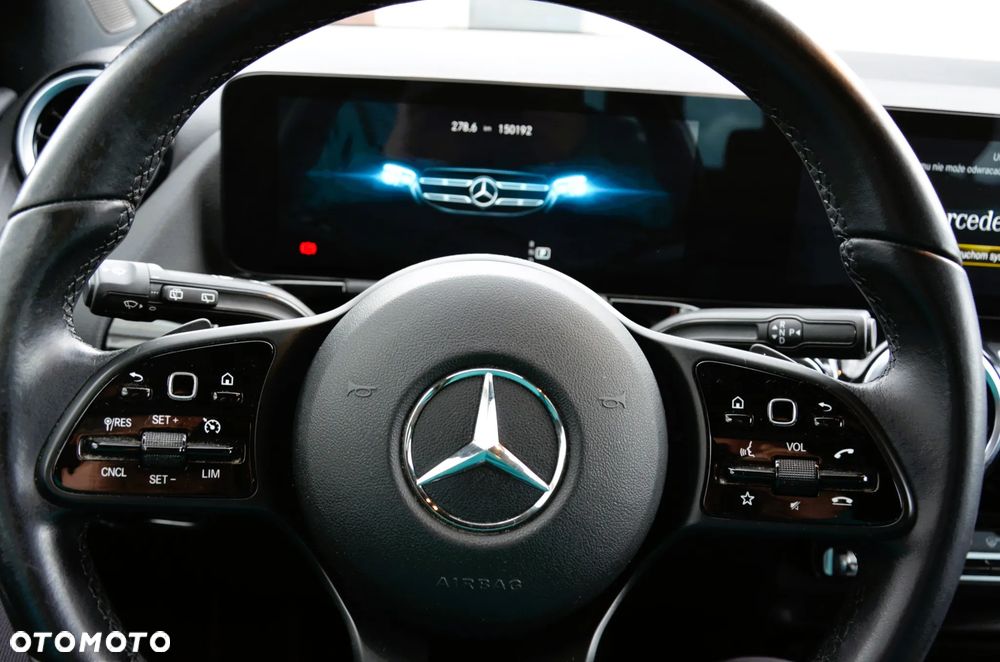 Mercedes-Benz GLA 180 d Style - 25