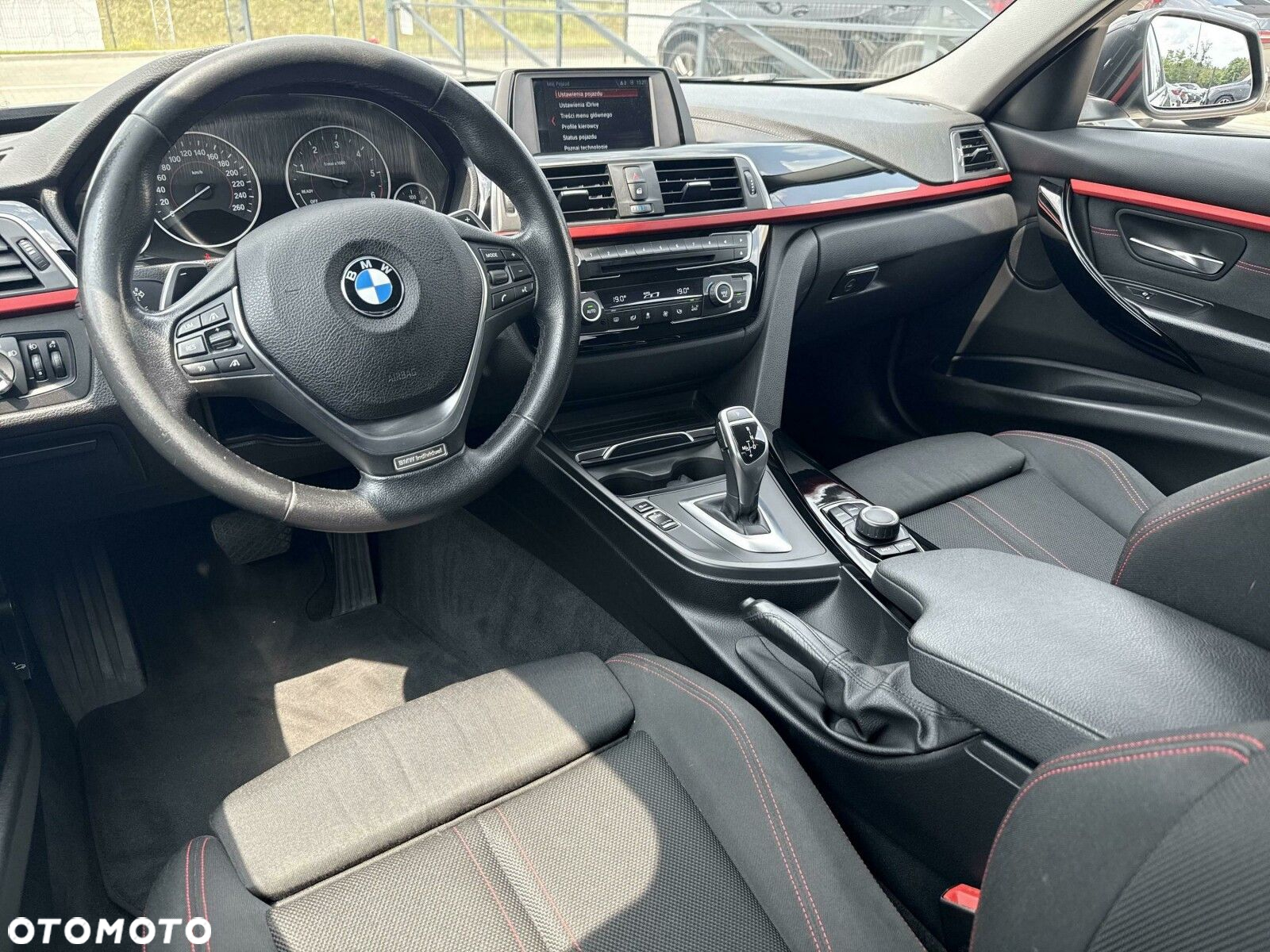 BMW Seria 3 320d Sport Line - 5