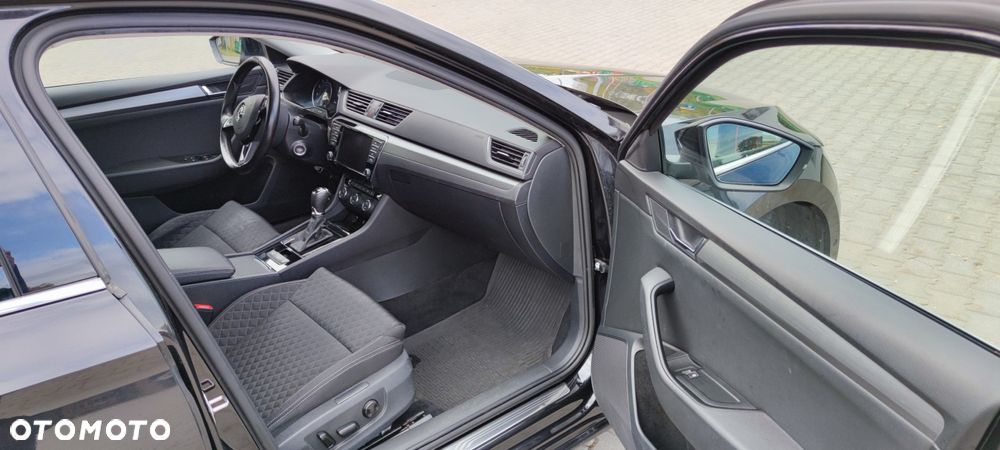 Skoda Superb 2.0 TSI Style DSG - 11