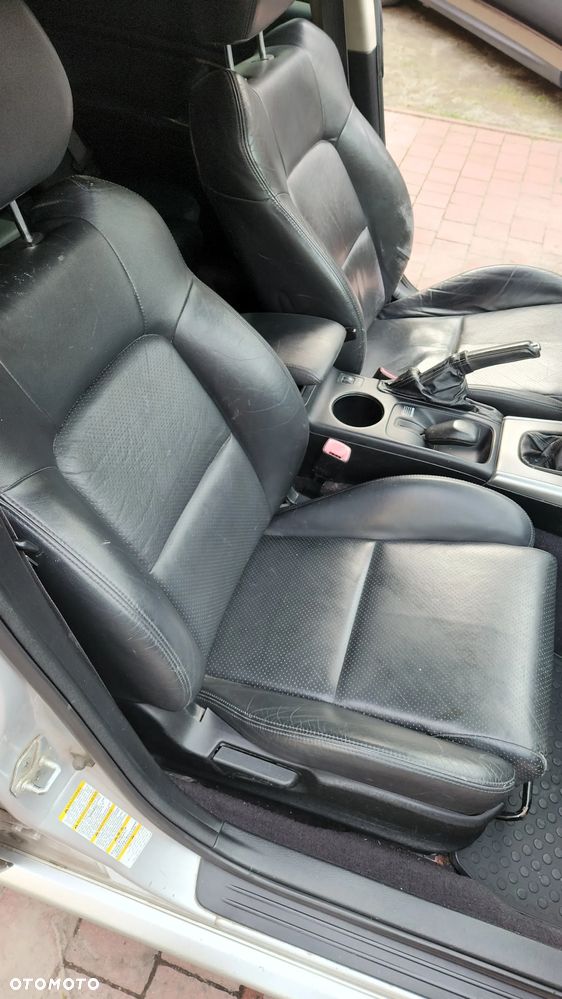 Subaru Legacy - 14