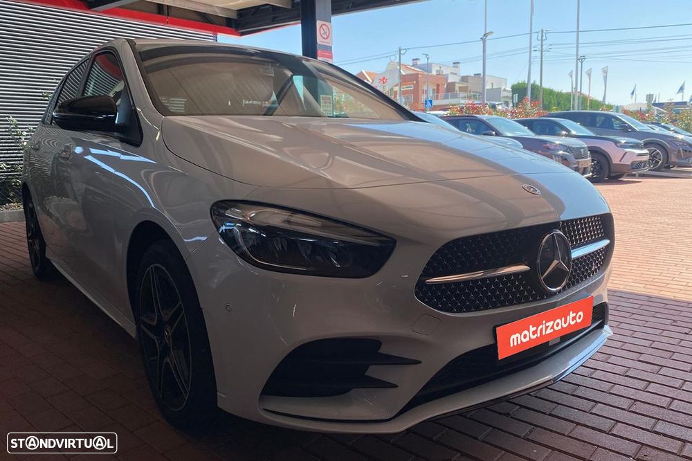Mercedes-Benz B 250 e AMG Line - 1