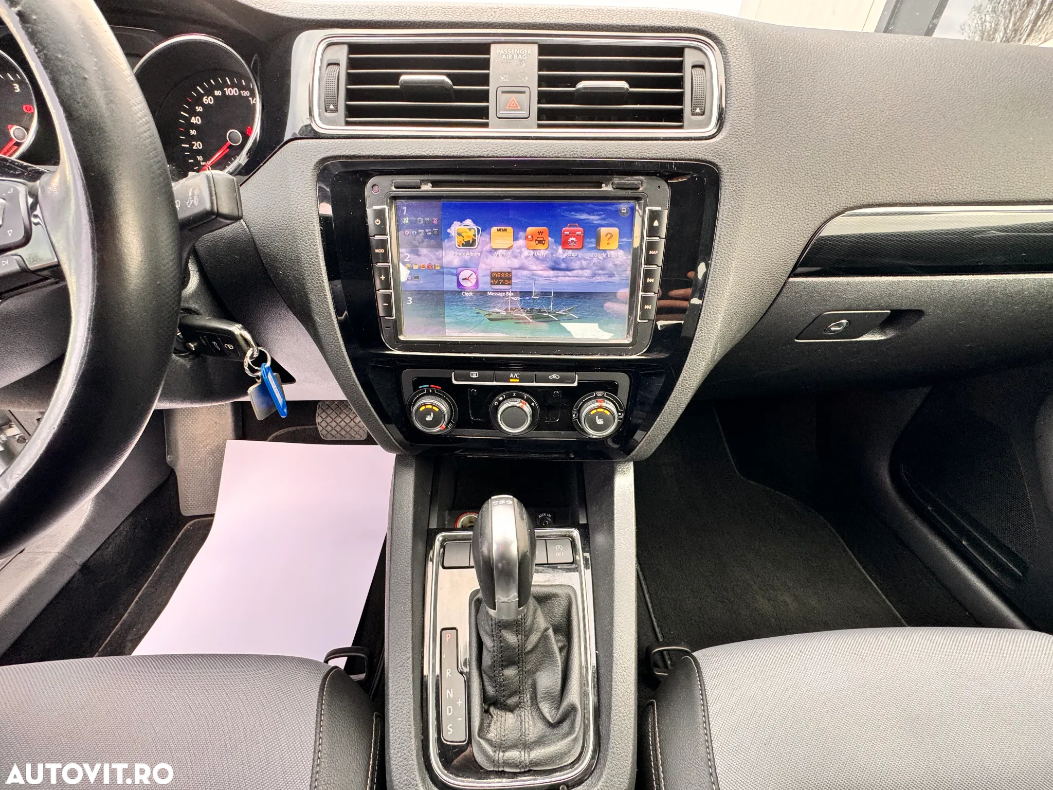Volkswagen Jetta 2.0 TDI DSG BlueMotion Technologie - 31