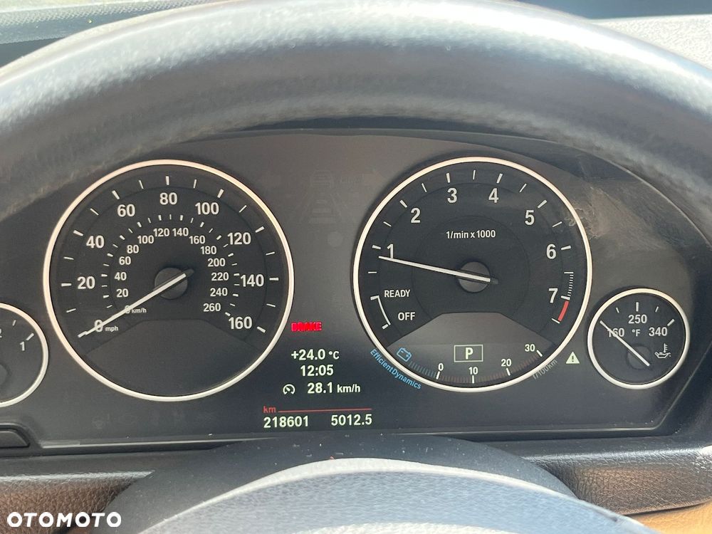 BMW Seria 3 328i xDrive - 14
