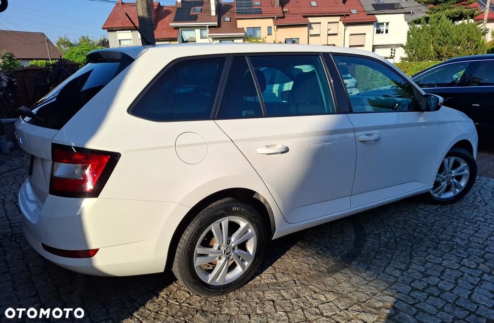 Skoda Fabia 1.0 TSI Ambition - 10