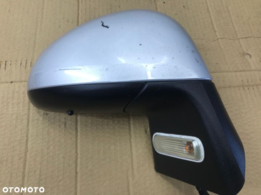 Lusterko Citroen c4 I 04-10r. zewnętrzne prawe 8 pin 96548383 kolor EZR - 5