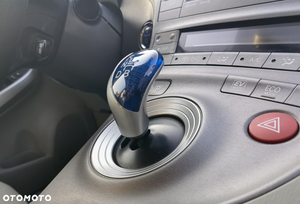 Toyota Prius (Hybrid) Comfort - 9