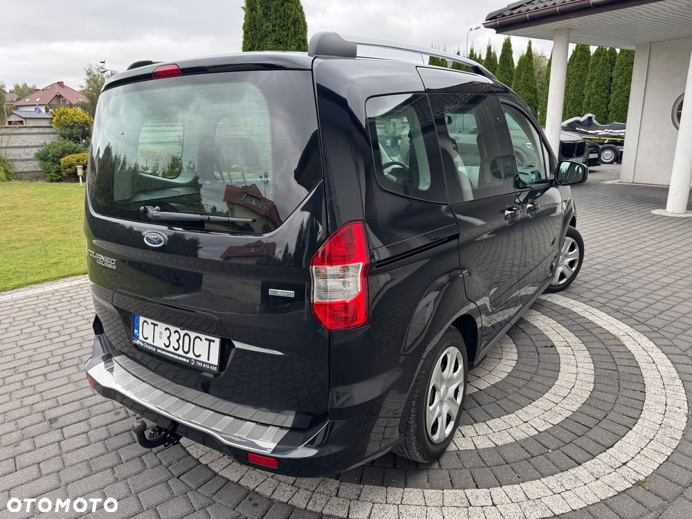 Ford Tourneo Courier 1.0 EcoBoost S&S Titanium - 6