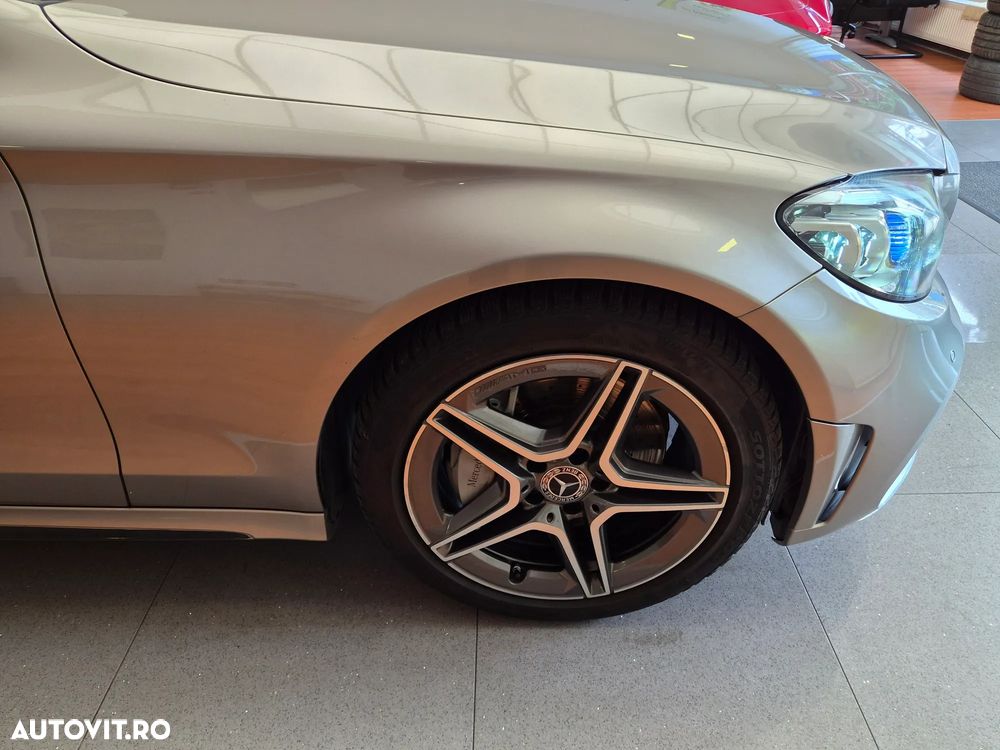 Mercedes-Benz C 300 MHEV - 9
