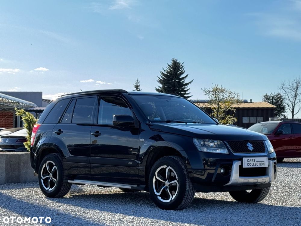 Suzuki Grand Vitara 2.0 Comfort + - 2