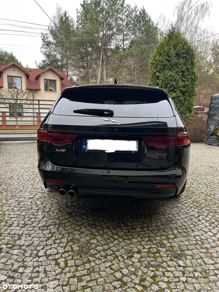 Jaguar XF 2.0 i4D R-Sport - 7