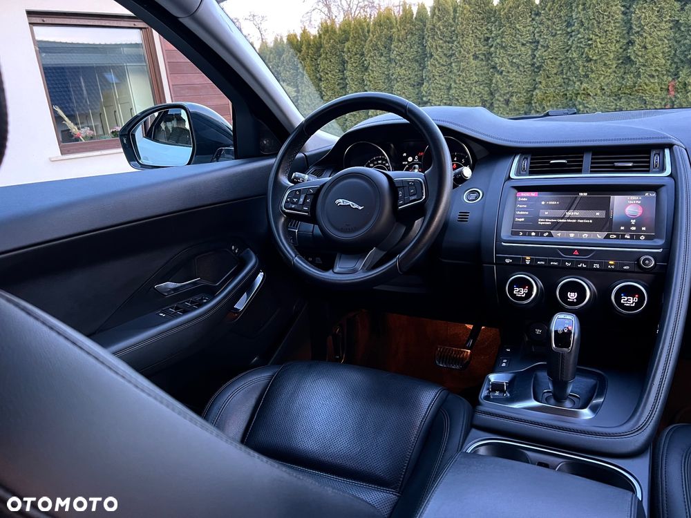 Jaguar E-Pace P200 AWD S - 32