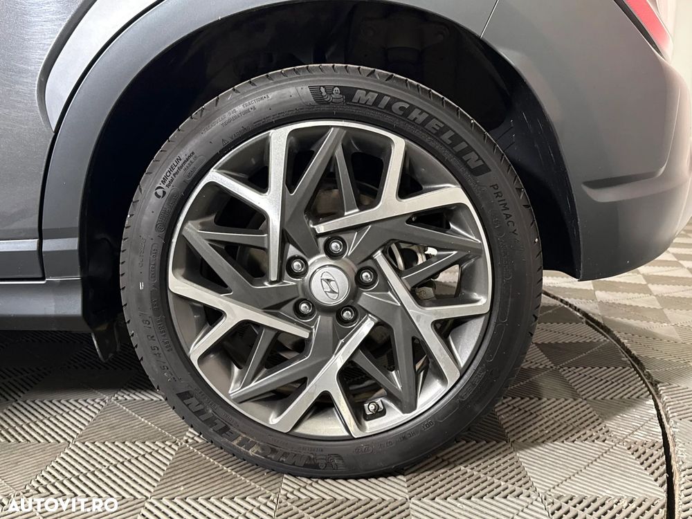 Hyundai KONA - 14
