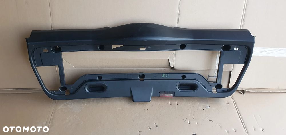 Osłona tapicerka klapy bagażnika BMW 3 E46 Kombi 8218783 - 1