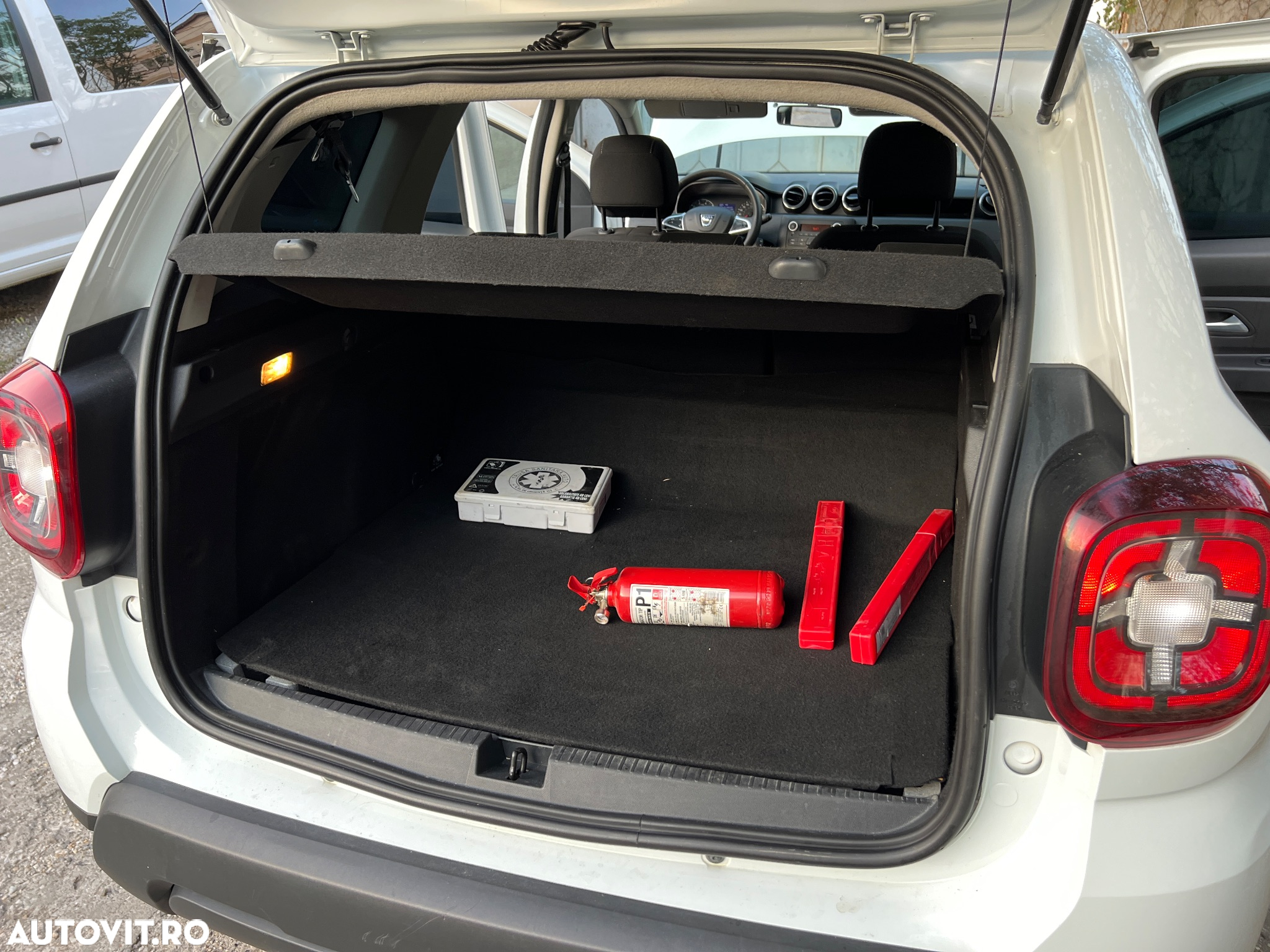 Dacia Duster 1.5 Blue dCi 4WD Essential - 8